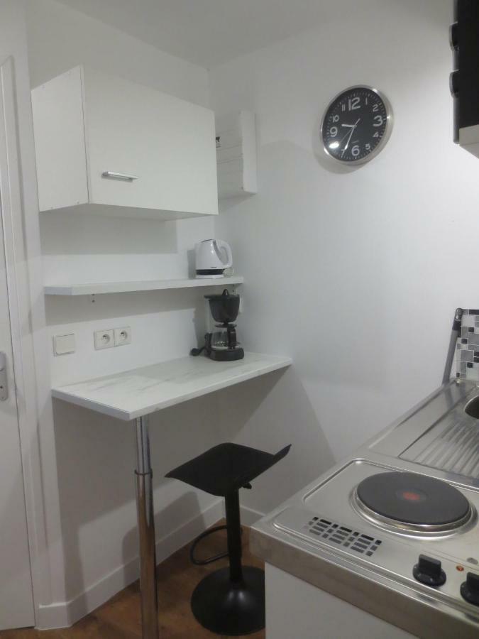 Appartements et studios meublés au centre ville d'Ouzouer Sur Loire Extérieur photo